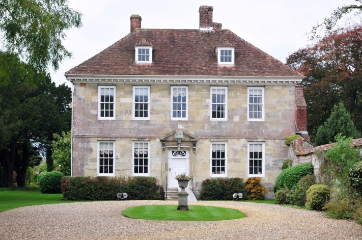 manor house.jpg